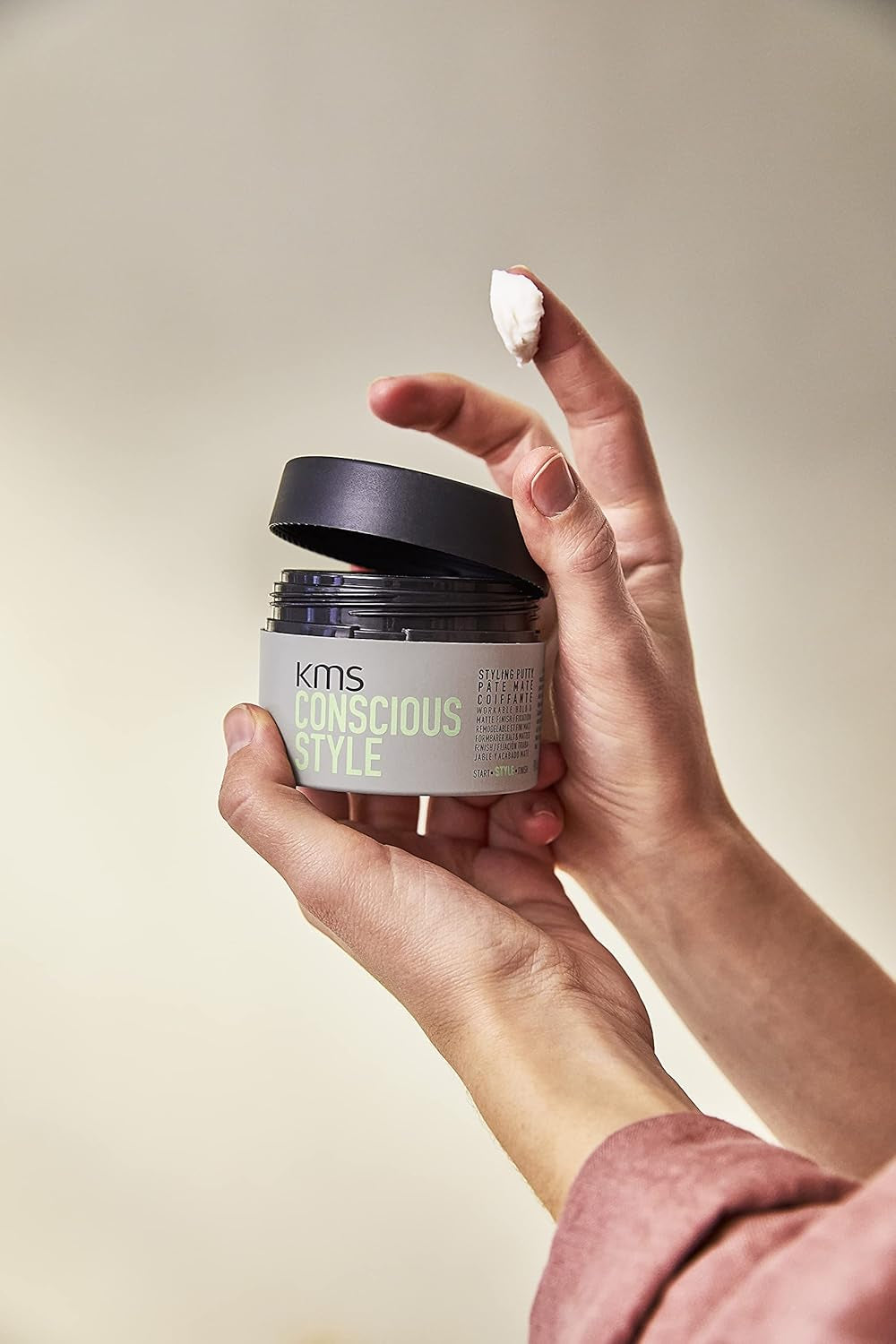 KMS CONSCIOUSSTYLE Matte-Texture Finish Styling Putty 75Ml, 2.5 Fl. Oz.